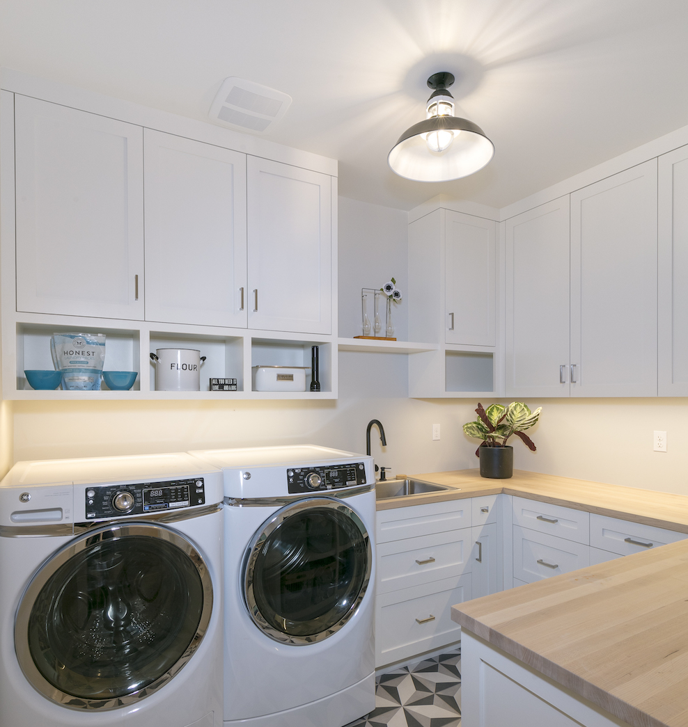 Outback Flush Mount Light | Photo Courtesy of Lara Anderson (@3nutshells) and Klugmann Media