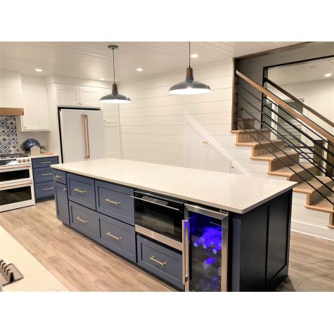 16” Shade in 850-Graphite, Walnut Wood, CMG-Grey Cloth Cord | Photo Courtesy of Homeowner